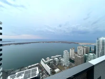 55 Cooper Street 7609, Toronto C08, On M5e 0g1