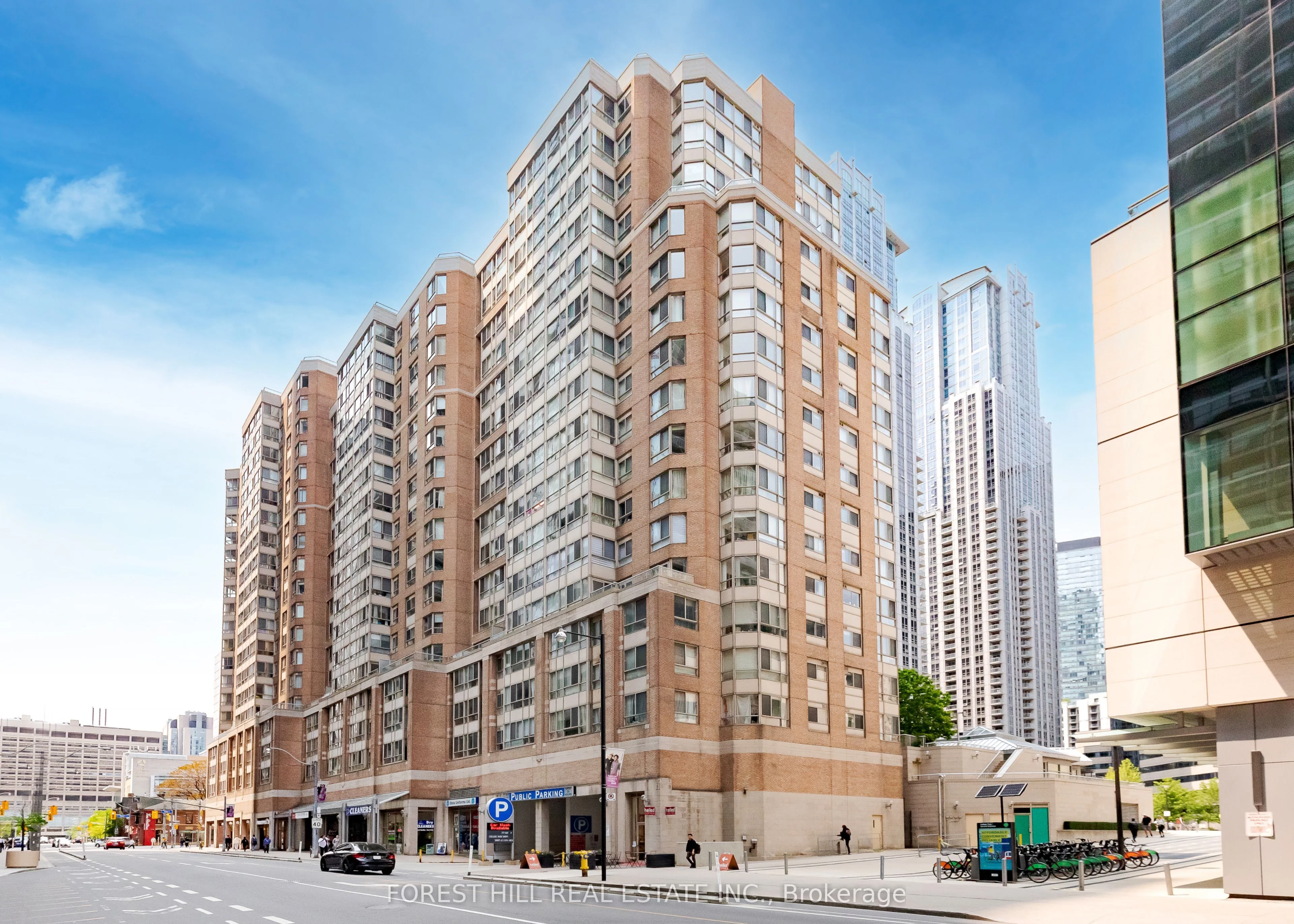 44 Gerrard Street W 1401, Toronto C01, On M5g 2k2