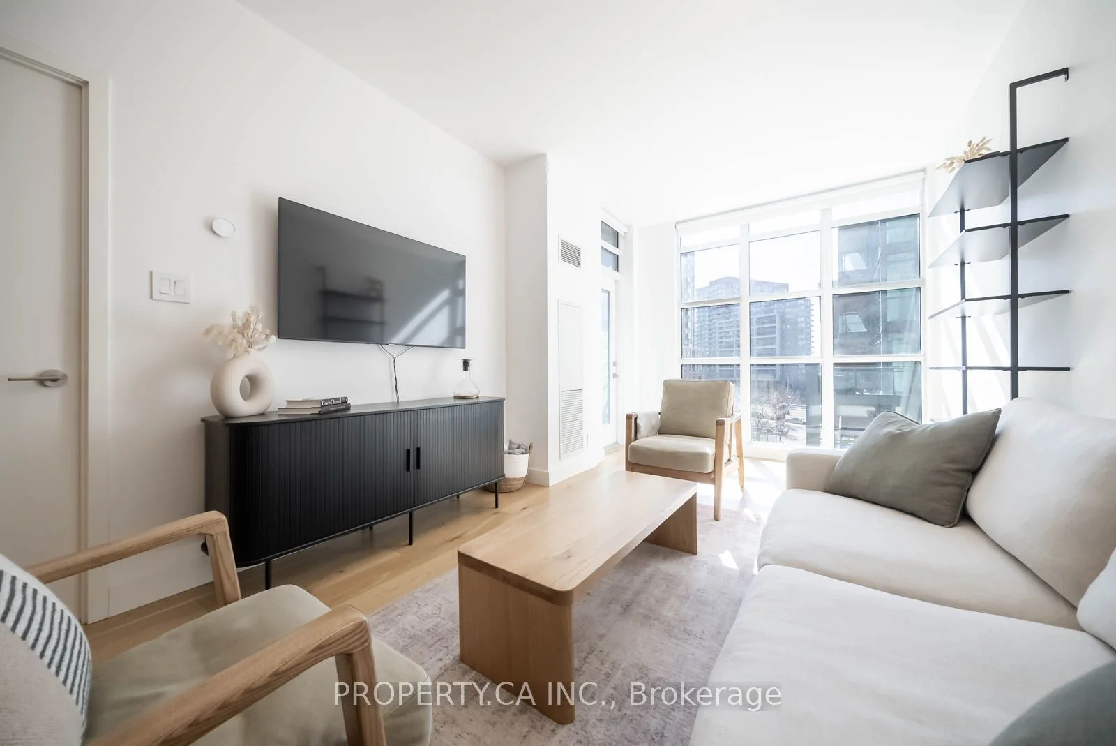 1169 Queen Street 526, Toronto C01, On M6j 1j4