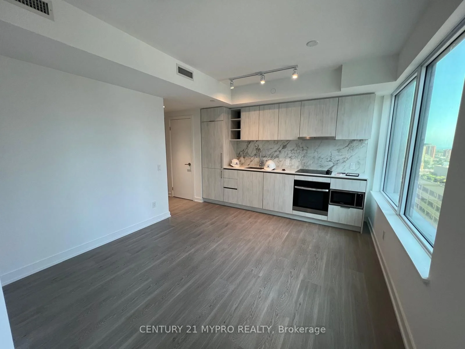 8 Wellesley Street W 1815, Toronto C01, On M4y 0j5