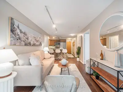 736 Spadina Avenue 1111, Toronto C01, On M5s 2j6