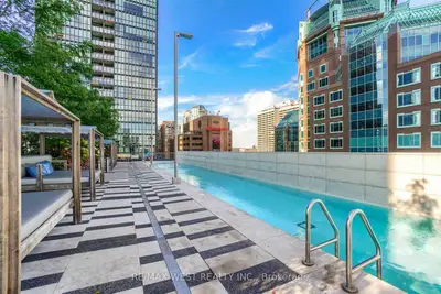 101 Charles Street E 1907, Toronto C08, On M4y 1v2