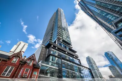 290 Adelaide Street W 2005, Toronto C01, On M5v 1p6