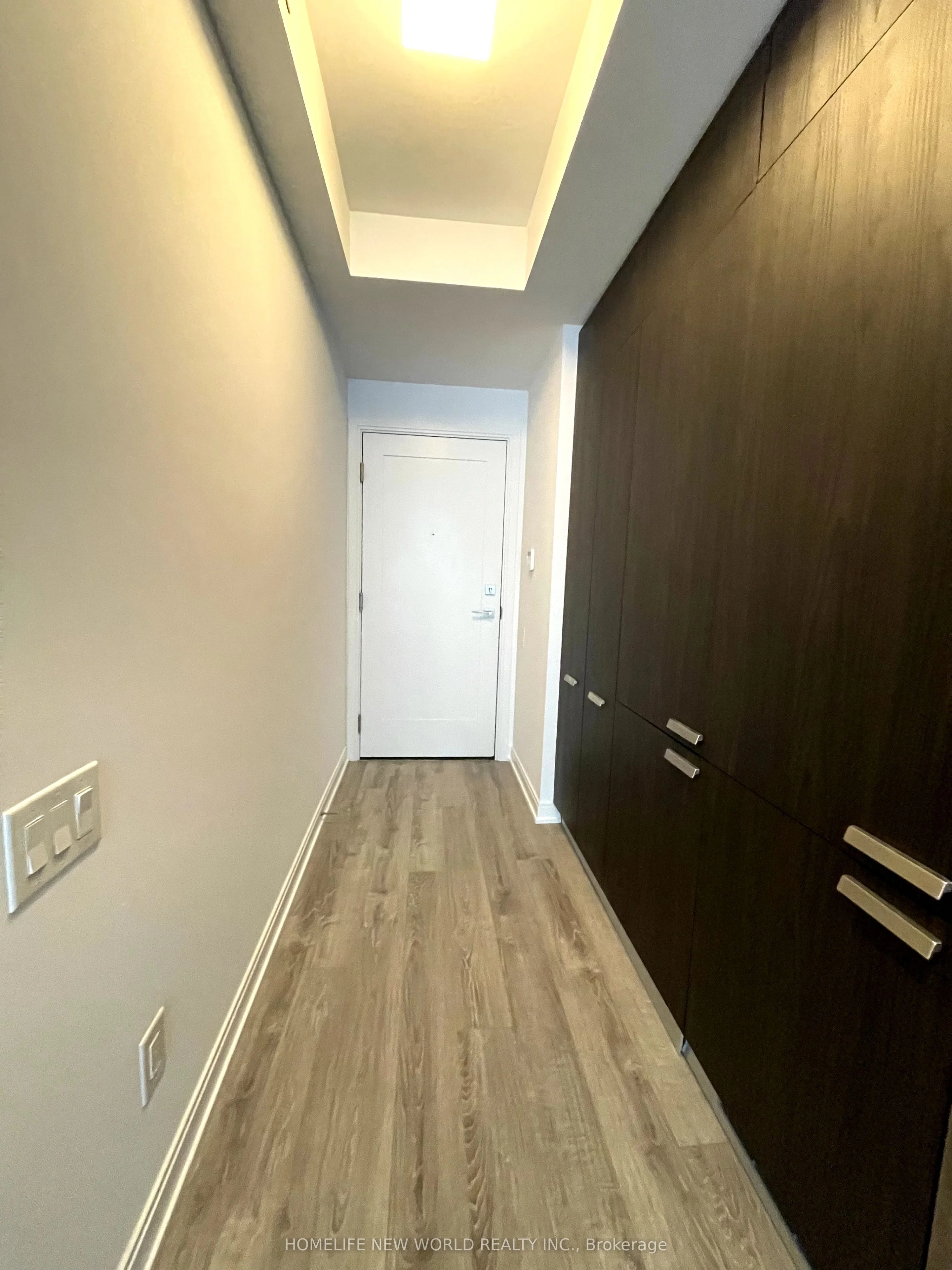 50 Charles Street E 2609, Toronto C08, ON M4Y 0C3