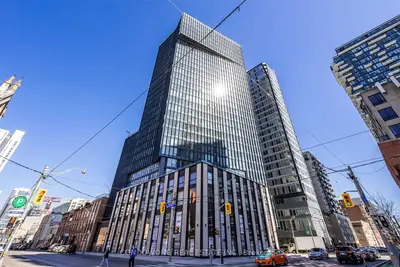 60 Shuter Street 712, Toronto C08, On M5b 0b7