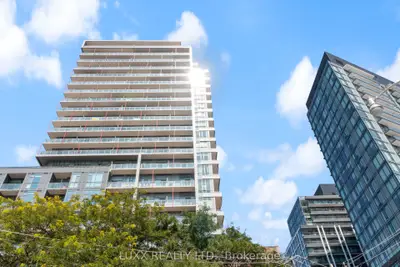 Condo Apartment in Toronto