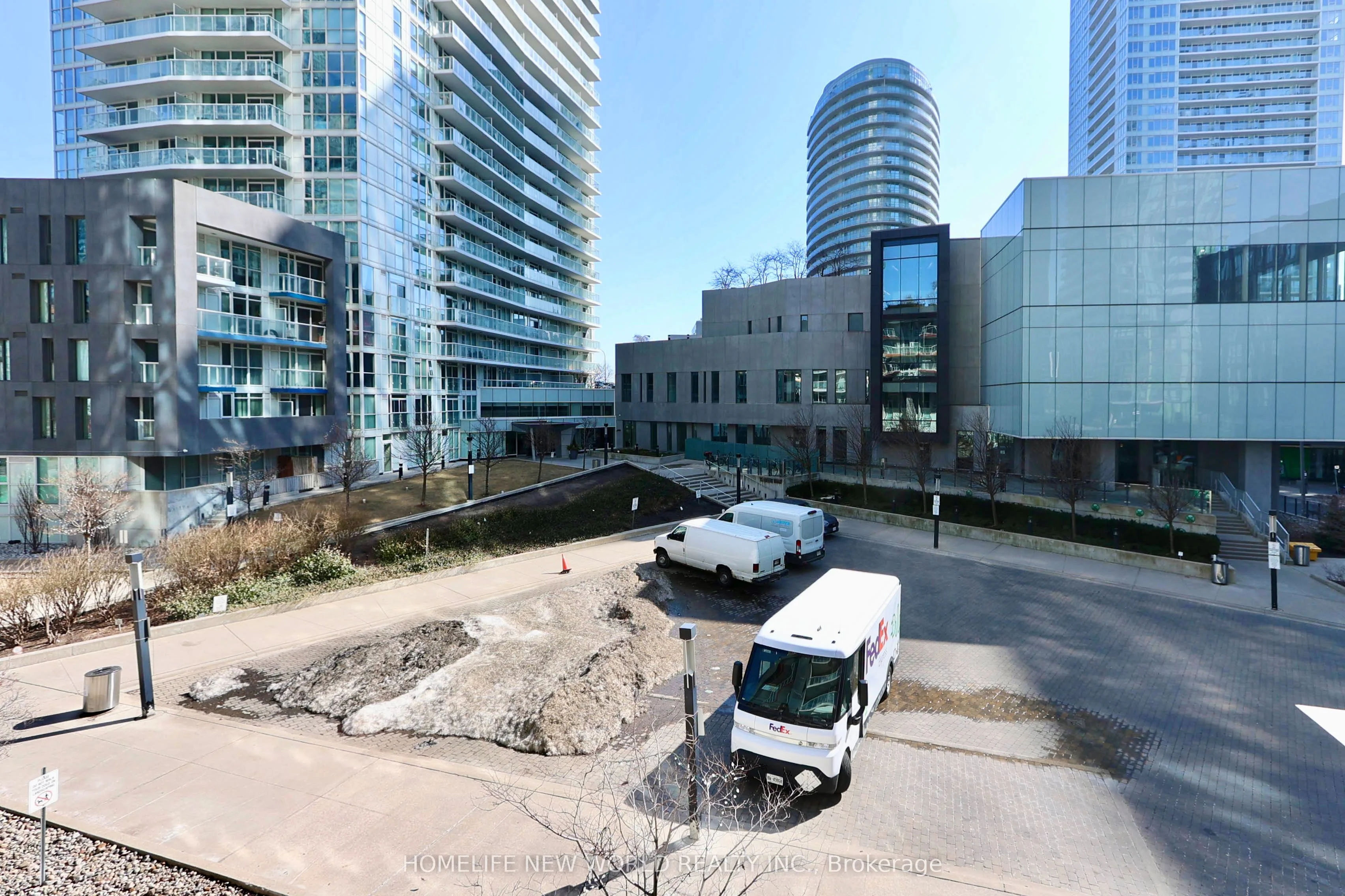85 Queens Wharf Road 202, Toronto C01, On M5v 0j9