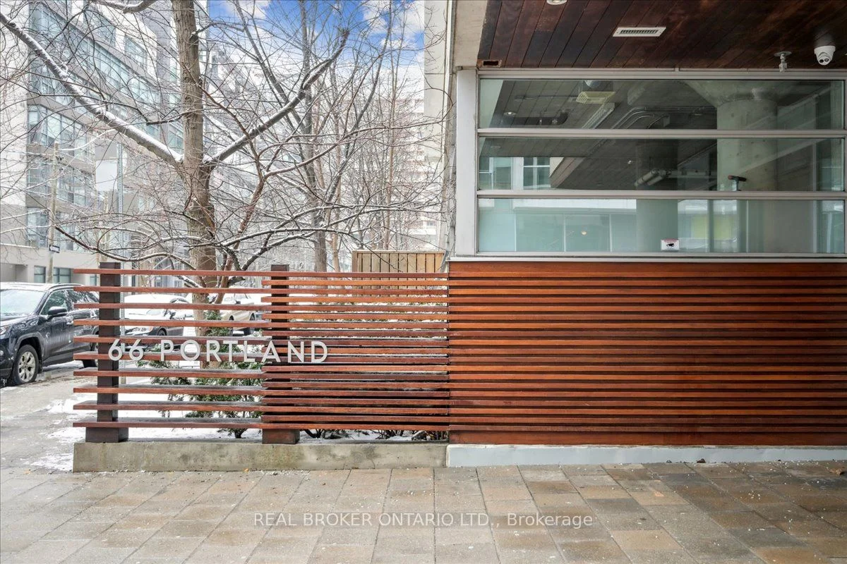 66 Portland Street 211, Toronto C01, On M5v 2m6