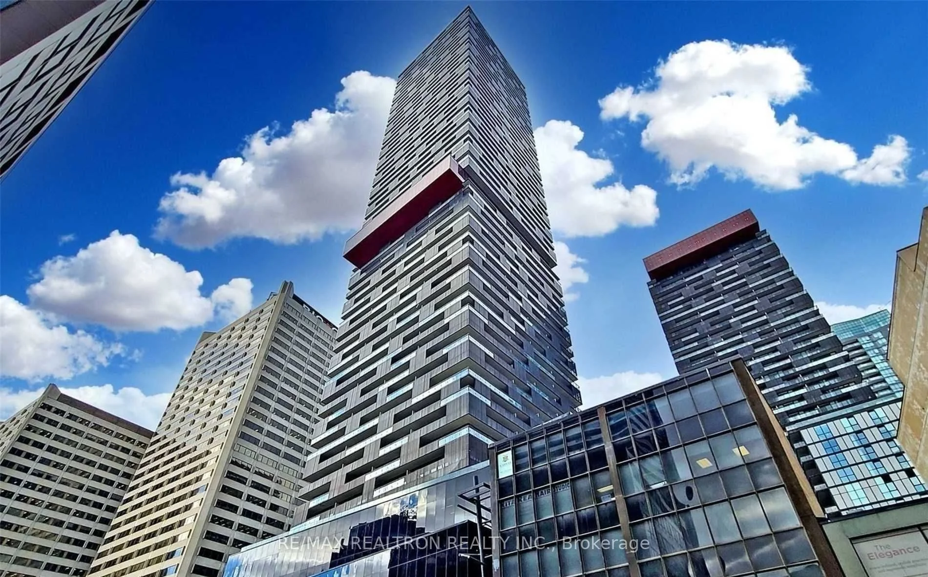 8 Eglinton Avenue E 4002, Toronto C10, On M4p 0c1