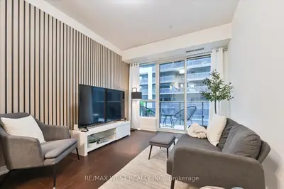 1030 King Street W 431, Toronto C01, On M6k 3n3