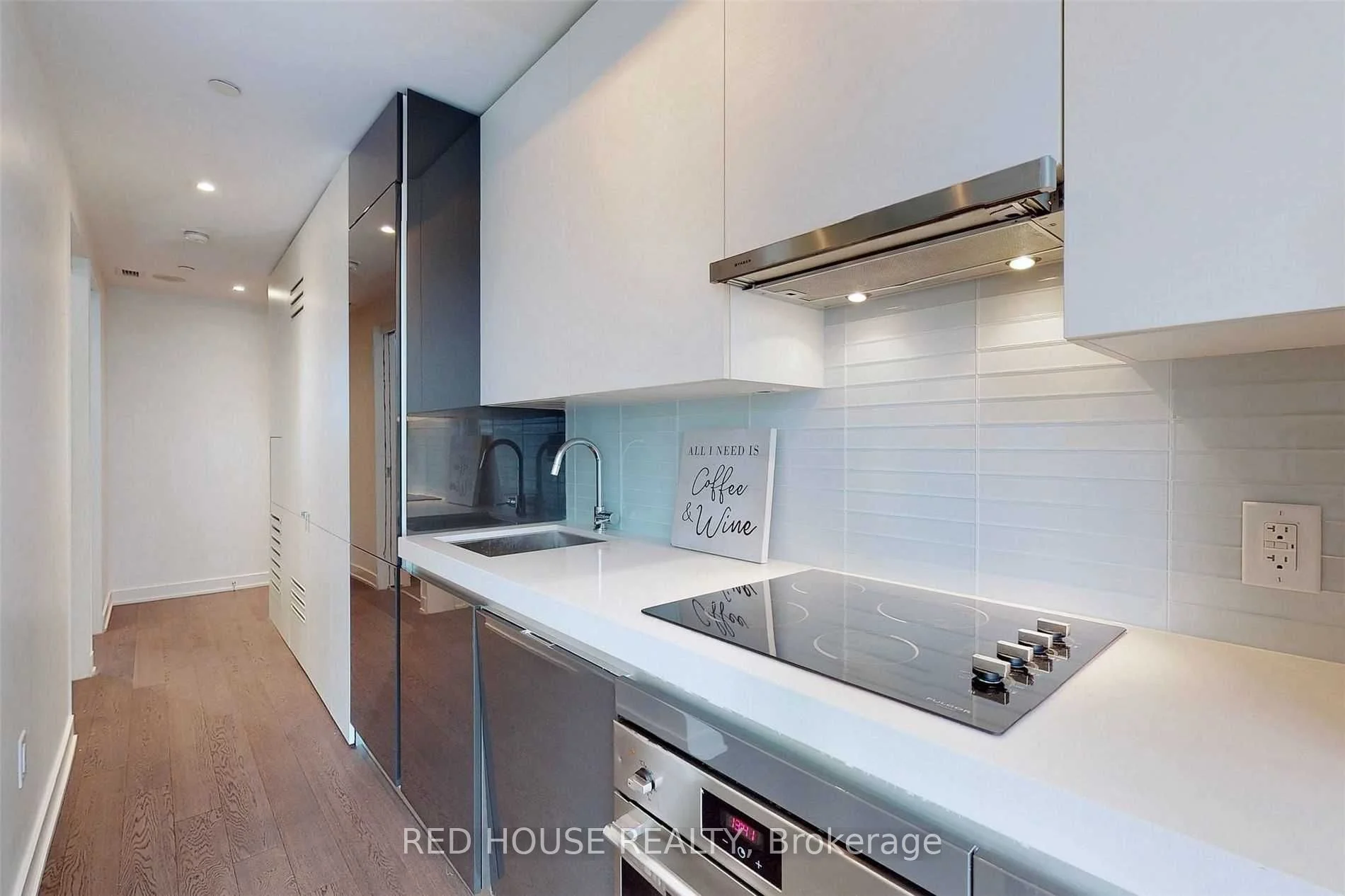 38 Stewart Street 509, Toronto C01, ON M5V 1H6