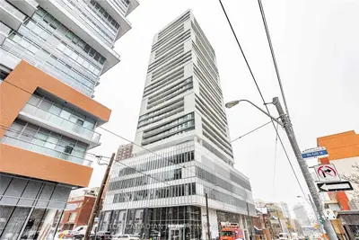 89 Mcgill Street 1701, Toronto C08, On M5b 0b1