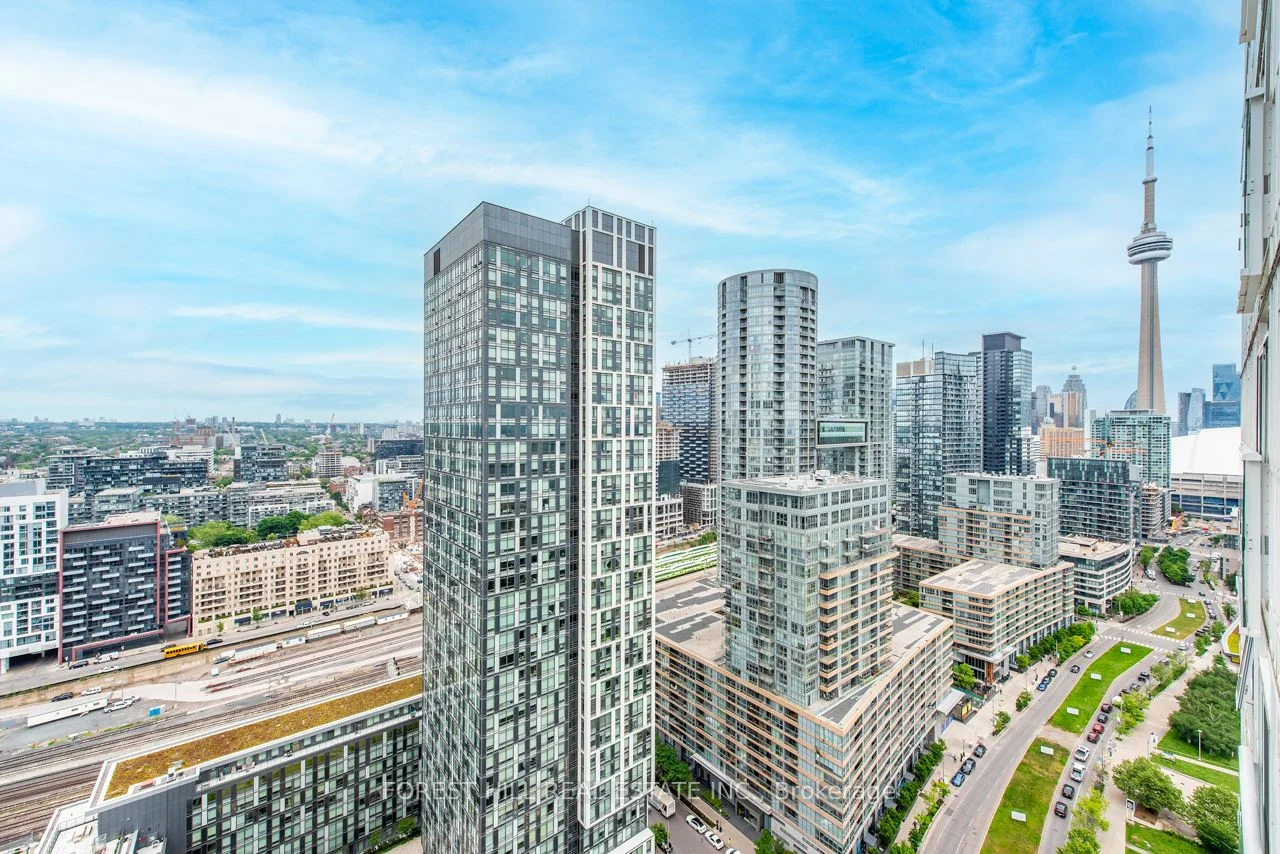 85 Queens Wharf Road 3610, Toronto C01, ON M5V 0J9