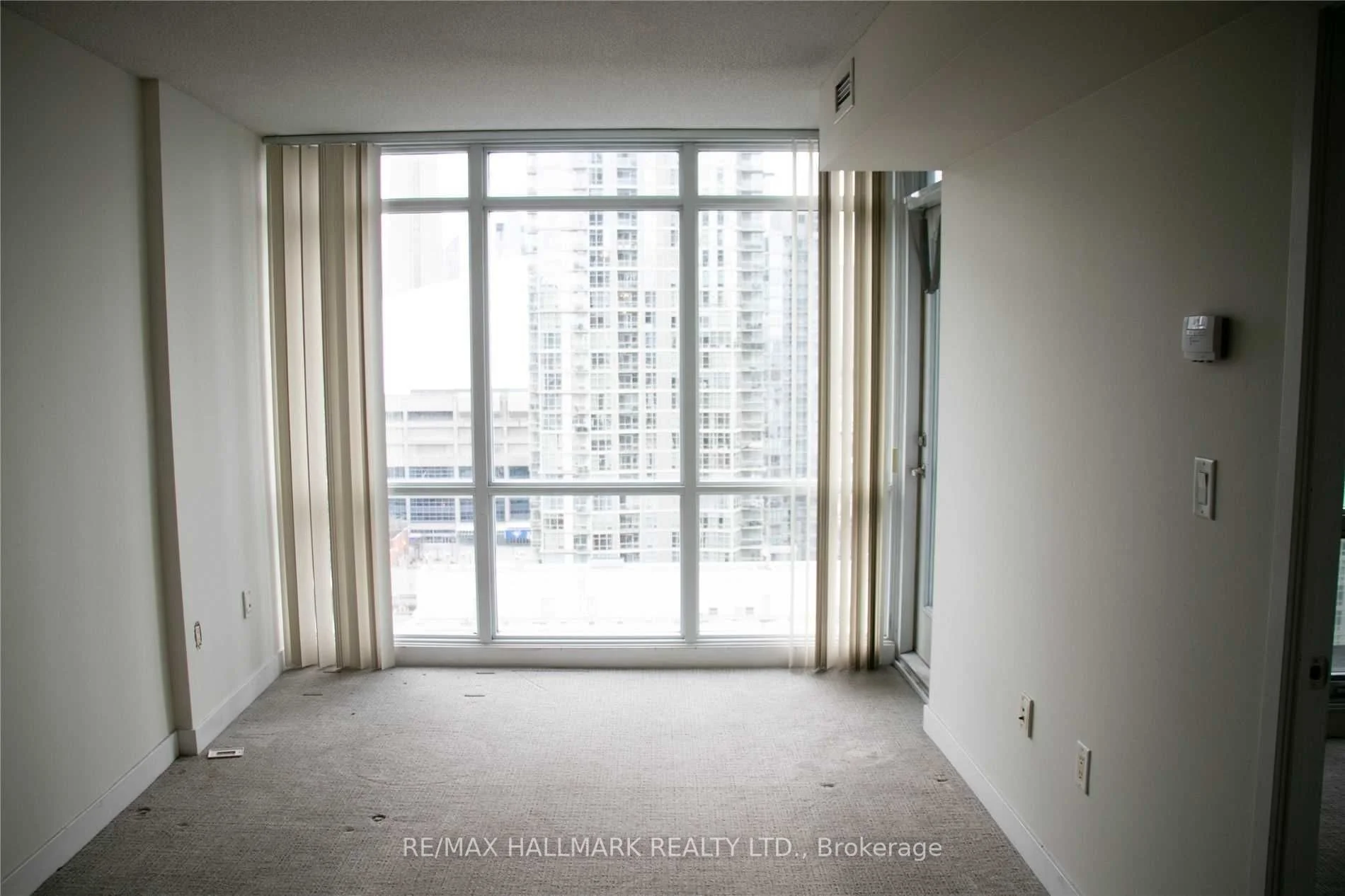 15 Fort York Boulevard 2507, Toronto C01, ON M5V 3Y4
