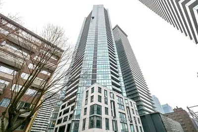 45 Charles Street E 3810, Toronto C08, On M4y 1s2