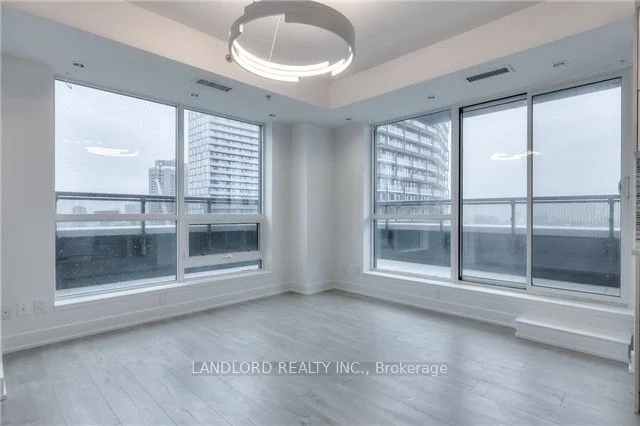 318 Richmond Street W 2809, Toronto C01, ON M5V 1X2