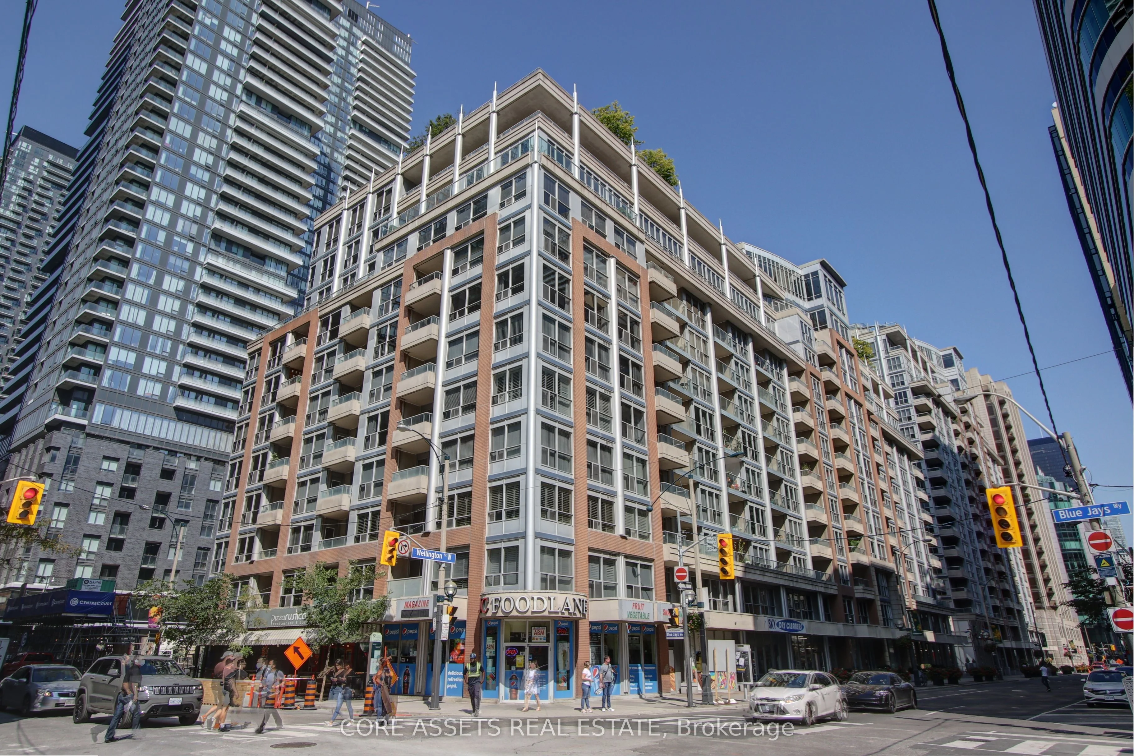 270 Wellington Street W 1002, Toronto C01, On M5v 3p5