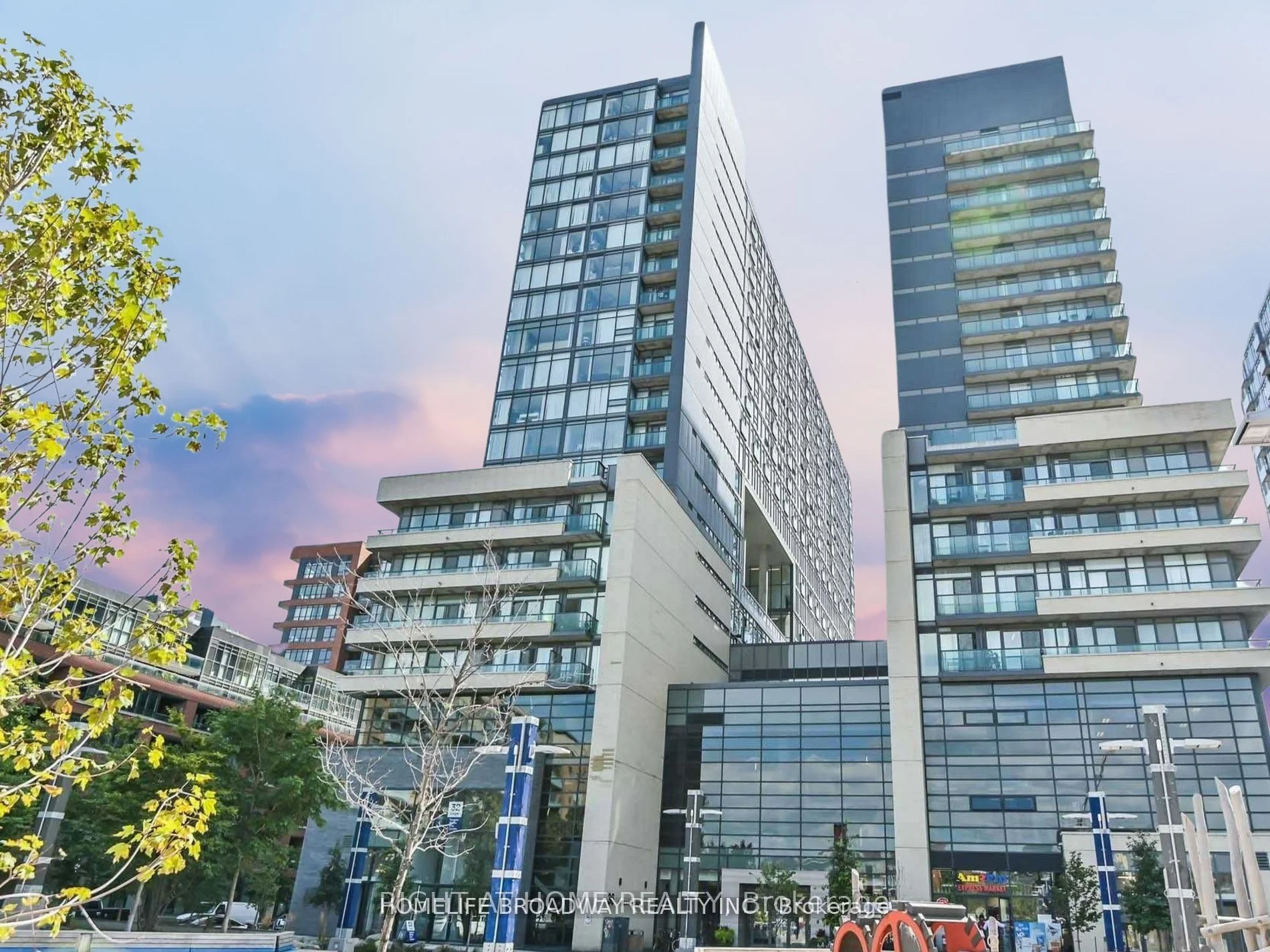 36 Lisgar Street #1506w, Toronto C01, On M6j 0c7