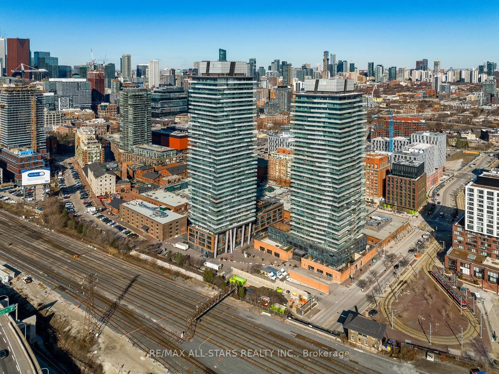 Condo Apartment in Toronto