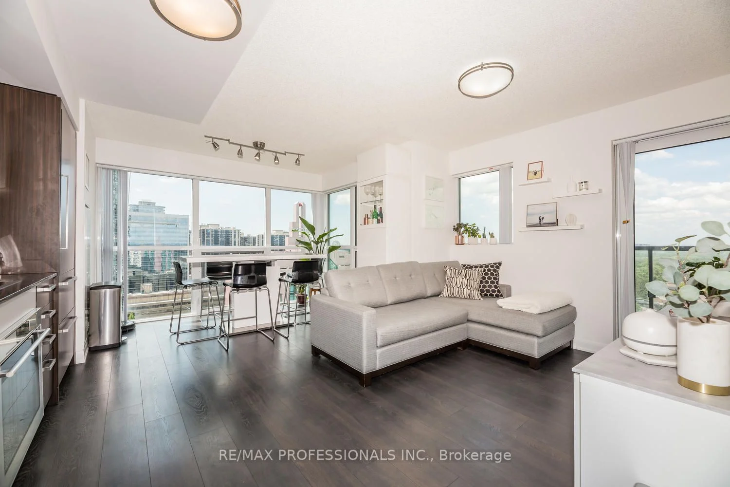 5162 Yonge Street 2212, Toronto C07, On M2n 0e9