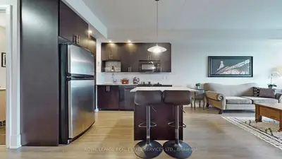 Condo Apartment in Toronto