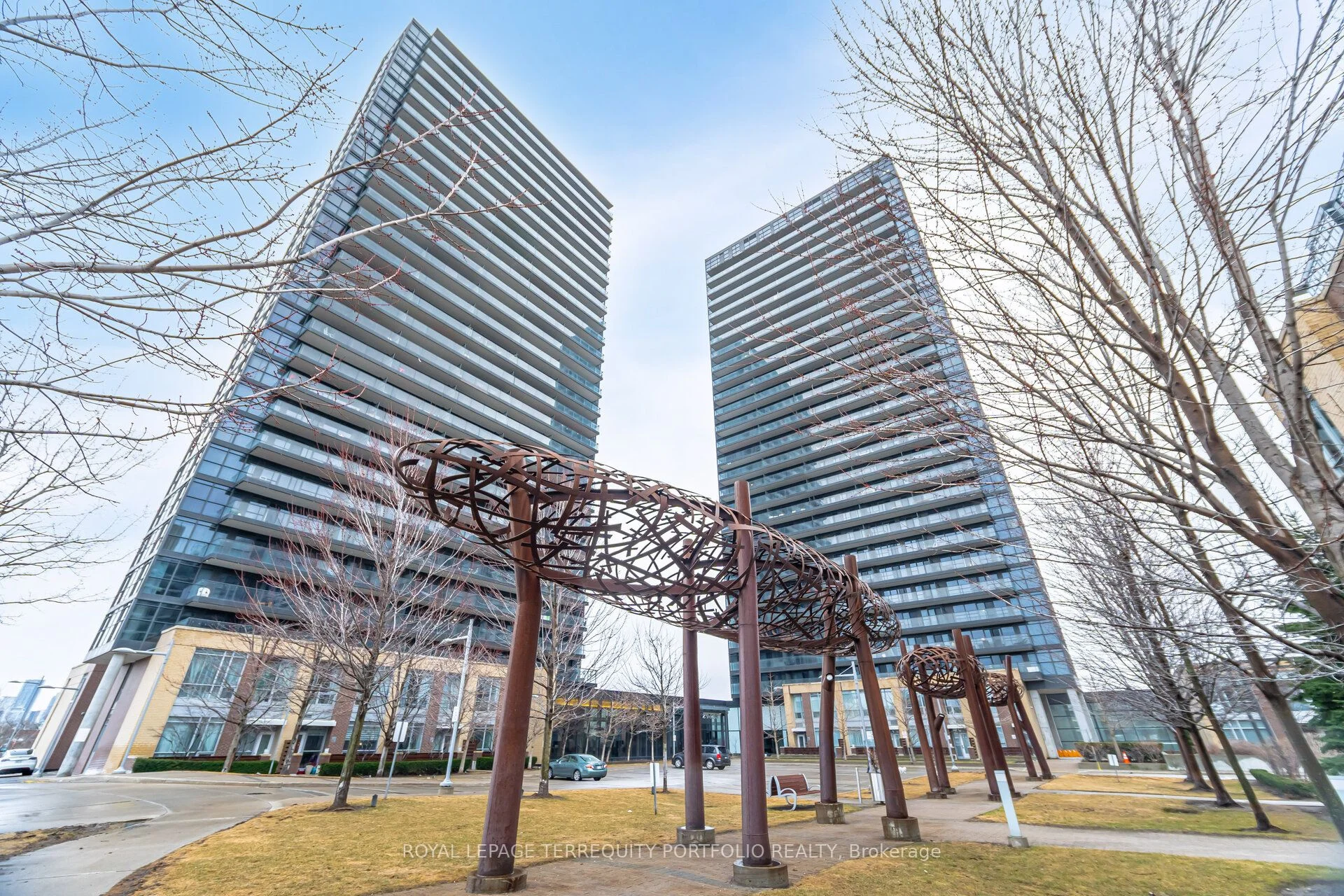 Condo Apartment in Toronto