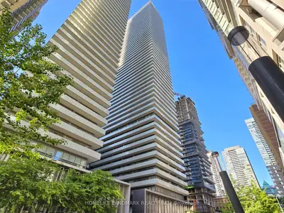 50 Charles Street E 3302, Toronto C08, On M4y 1t1