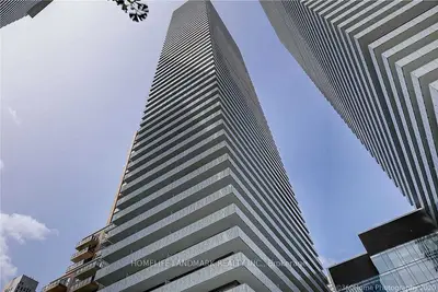 42 Charles Street E 4602, Toronto C08, On M4y 1n3