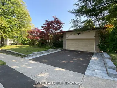 56 Morewood Crescent Primbdr, Toronto C15, On M2k 1l7