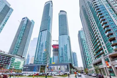 Condo Apartment in Toronto