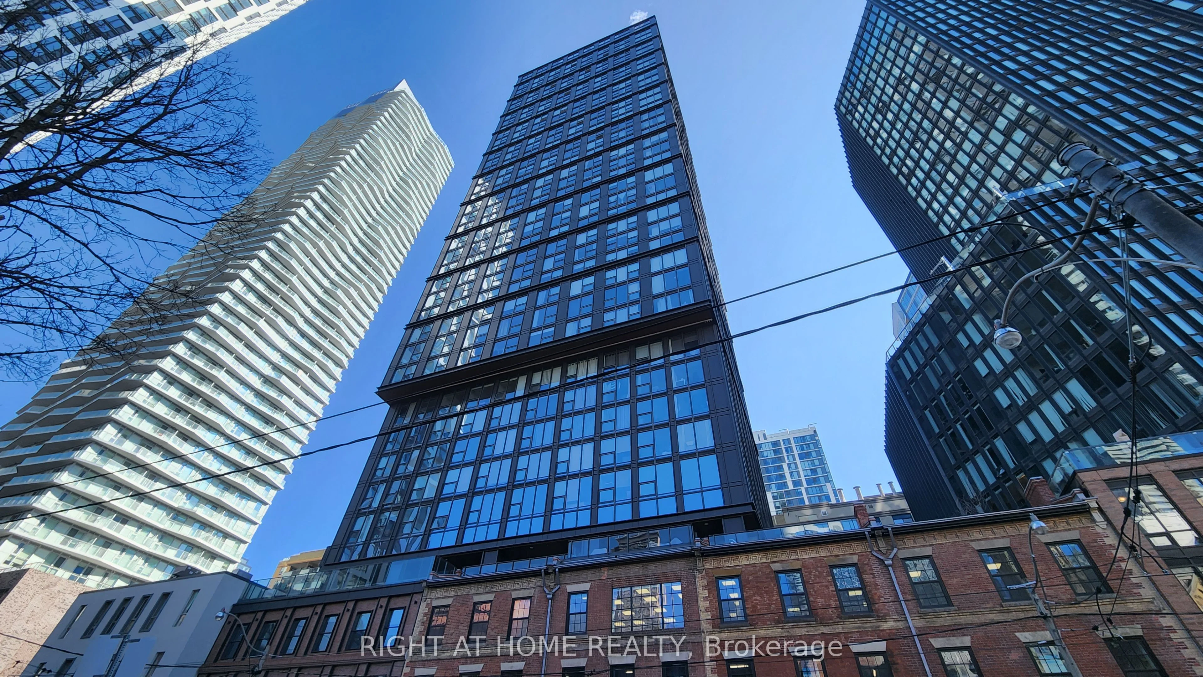 Condo Apartment in Toronto