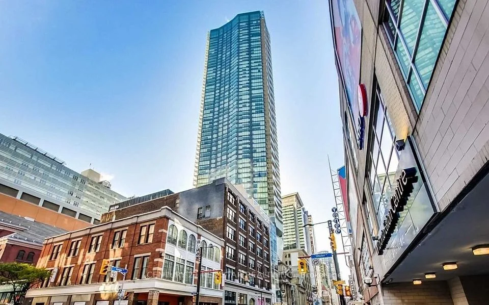 197 Yonge Street 1514, Toronto C08, ON M5B 1M4