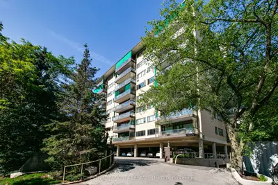 120 Rosedale Valley Road 206, Toronto C09, On M4w 1p8