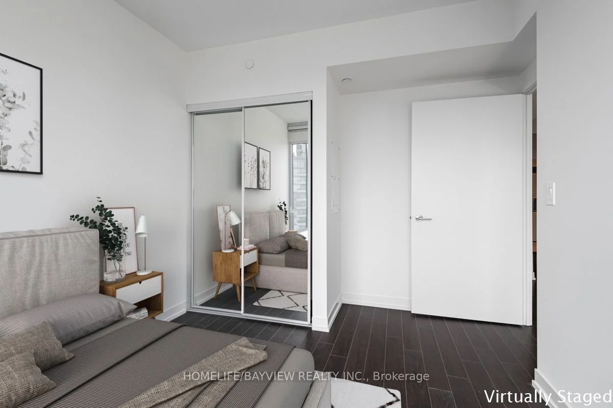 85 Wood Street 3015, Toronto C08, ON M4Y 0E8