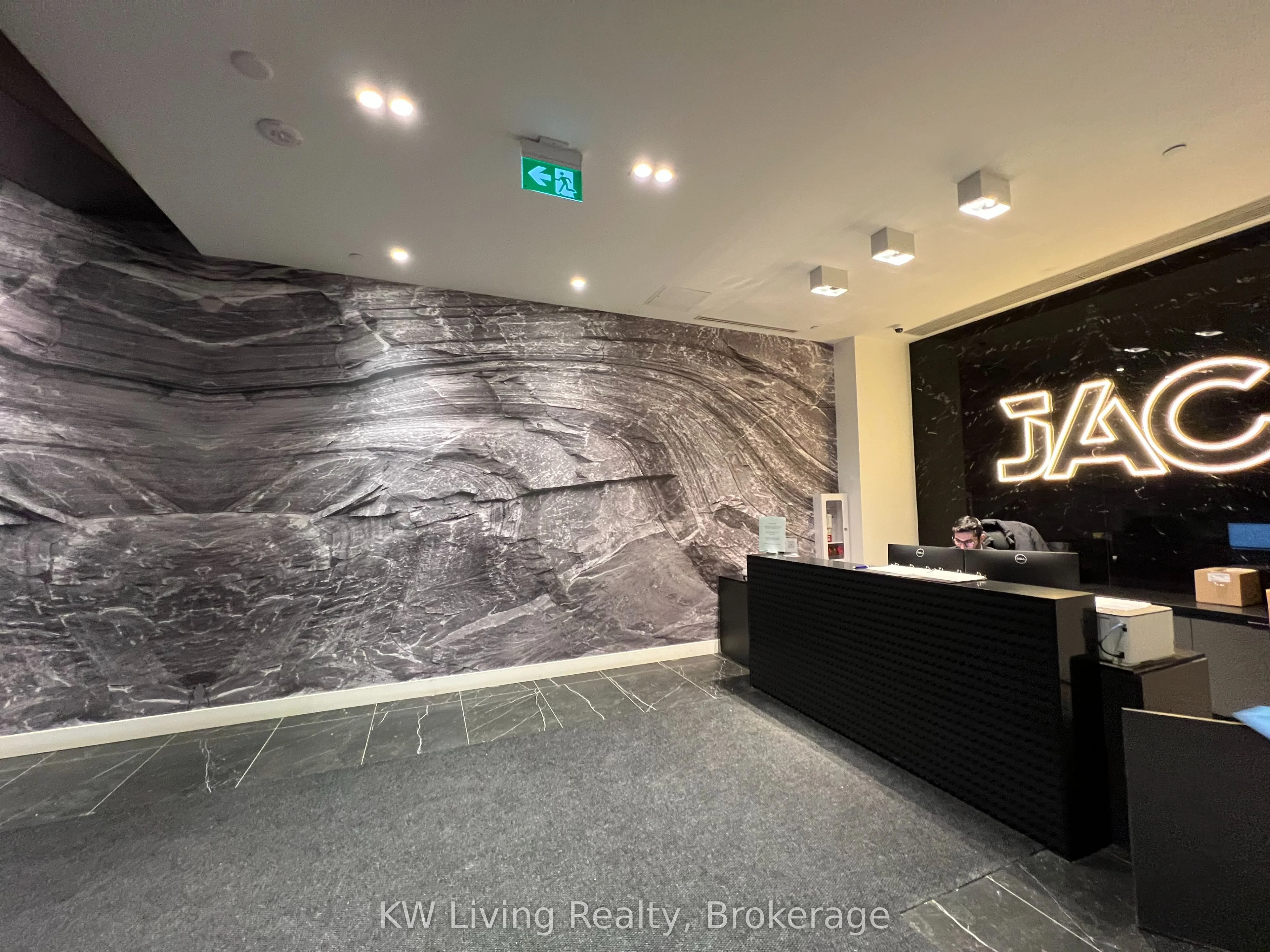 308 Jarvis Street 2810, Toronto C08, On M5b 0e3