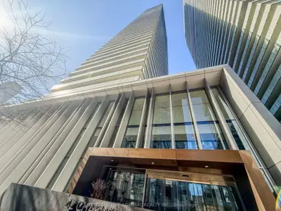 42 Charles Street E 2701, Toronto C08, On M4y 1n3