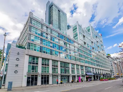 Condo Apartment in Toronto