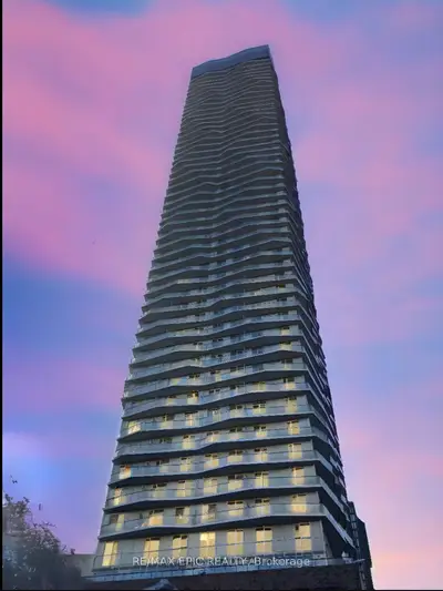 100 Dalhousie Street Lph08, Toronto C08, On M5b 0c7