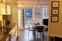 4 K E Spadina Avenue E 1220, Toronto C01, ON M5V 3Y9