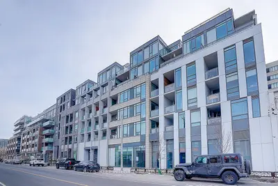 Condo Apartment in Toronto