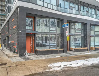 85 Wood Street Th5, Toronto C08, On M4y 0e8