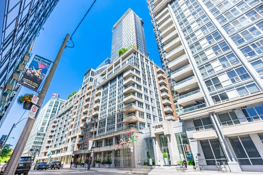 270 Wellington Street W 622, Toronto C01, ON M5V 3P5