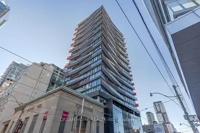 215 Queen Street W 505, Toronto C01, On M5v 0p5