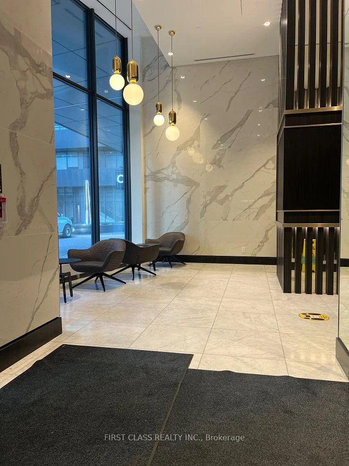 90 Queens Wharf Road 503, Toronto C01, ON M5V 0J4