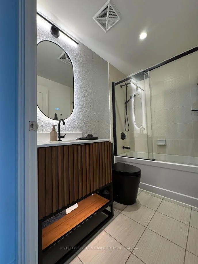 825 Church Street 2708, Toronto C09, On M4w 3z4