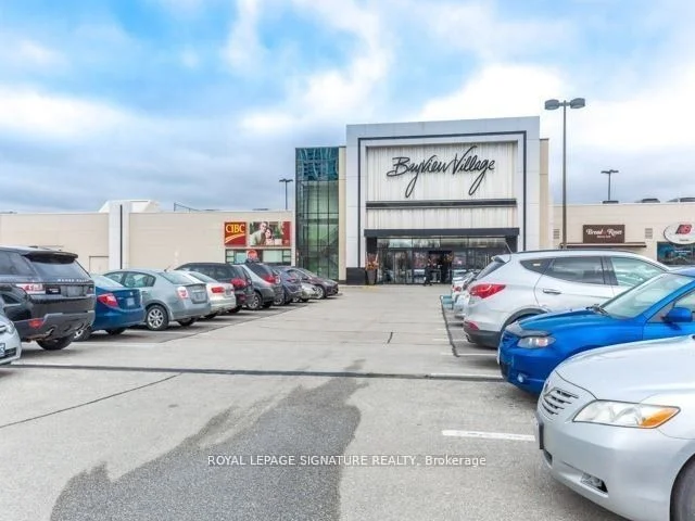 17 Kenaston Gardens 402, Toronto C15, ON M2K 1G7