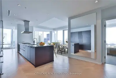 180 University Avenue 5608, Toronto C01, On M5h 0a2