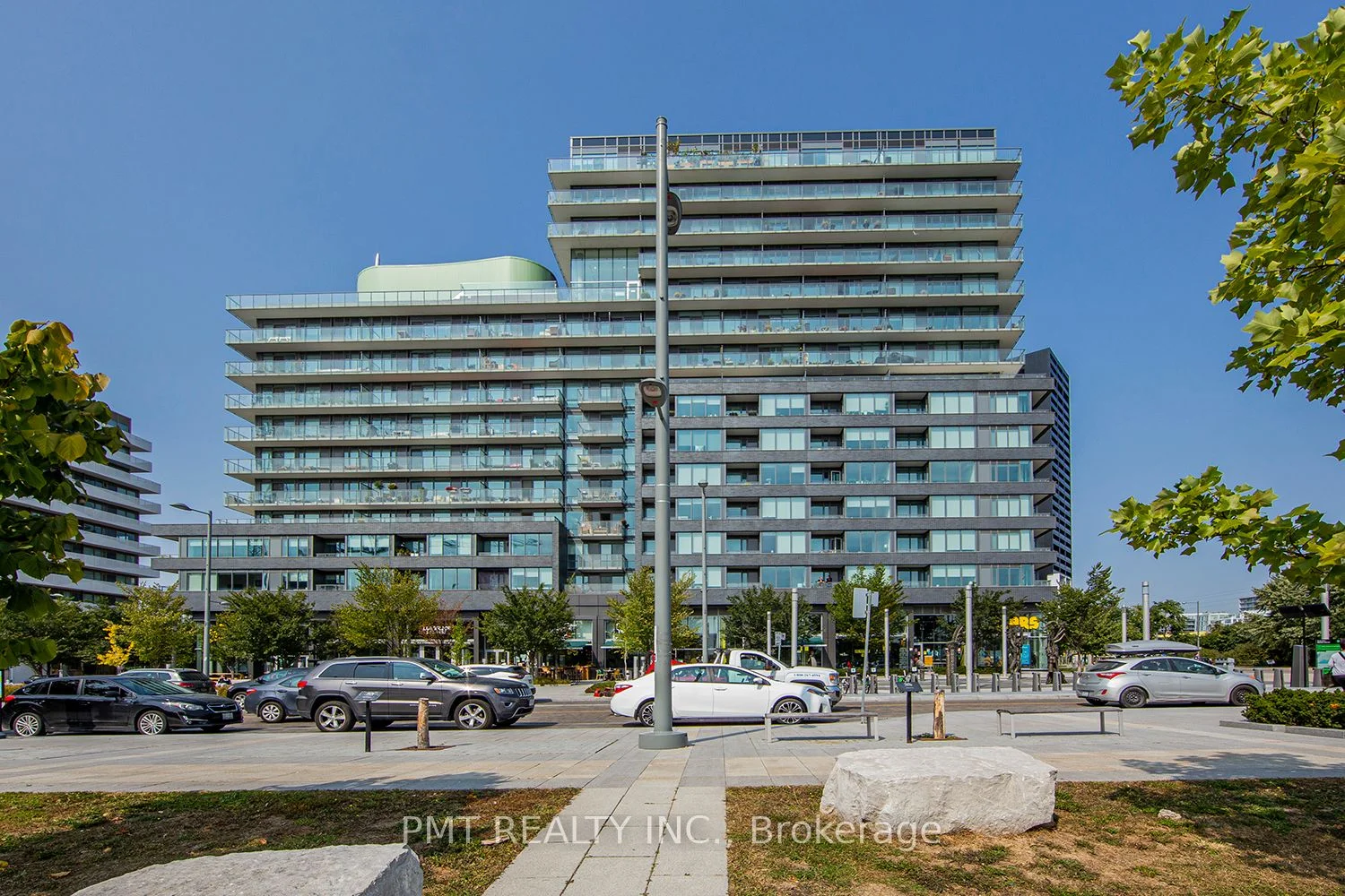 Condo Apartment in Toronto