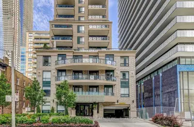35 Hayden Street 310, Toronto C08, On M4y 3c3