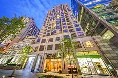 55 Bloor Street E 702, Toronto C08, On M4w 1a9
